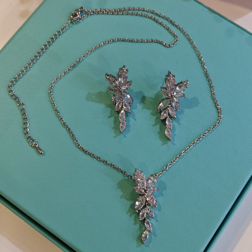 Bridal Set - Drop Earring & Necklace - Silver Tone
